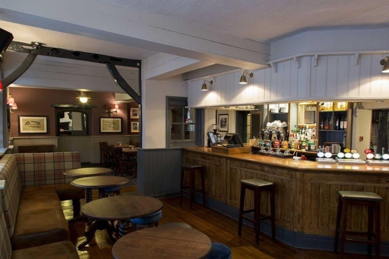 The Old Bell - Warminster Hotel Exterior foto